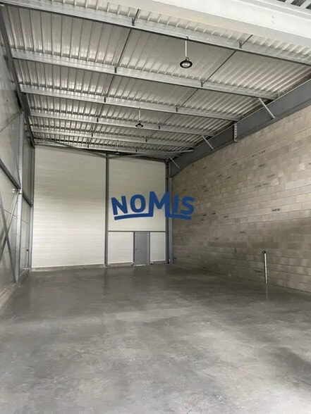 Local d'activités dans La Chapelle-sur-Erdre à vendre - Photo intérieure – Image 3 sur 5