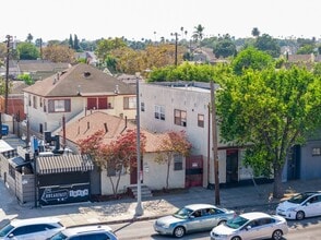 1412 W Florence Ave, Los Angeles, CA à louer Photo intérieure– Image 1 sur 7