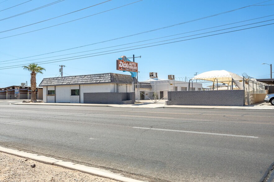 201 W 24th St, Yuma, AZ à vendre - Photo de l’immeuble – Image 1 sur 35