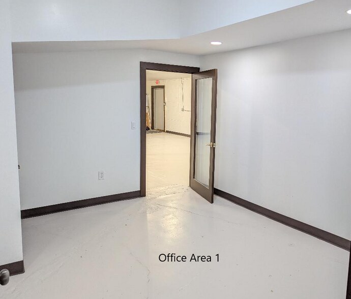 1931 NE Seward Ave, Topeka, KS à vendre - Photo de l’immeuble – Image 3 sur 6