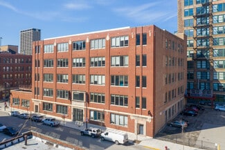 Plus de détails pour 322-340 S Green St, Chicago, IL - Bureau/Local commercial à louer