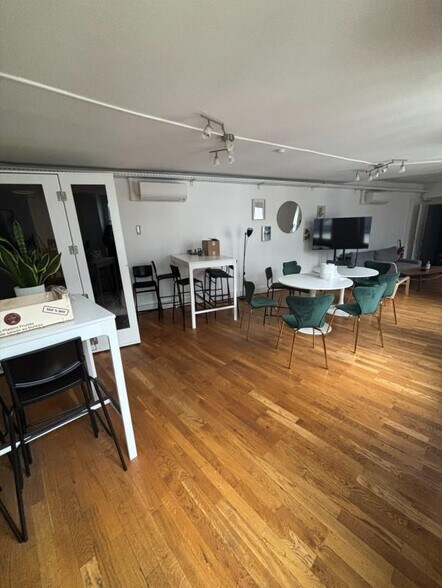 Bureau dans Paris à louer - Photo de l’immeuble – Image 2 sur 6
