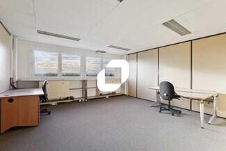 Plus de détails pour Rue Marcel Paul, Tremblay-en-France - Bureau à louer