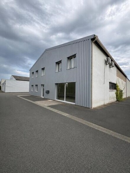Local commercial dans Joue Les Tours à vendre - Photo de l’immeuble – Image 1 sur 4