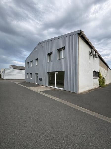 Plus de détails pour Local commercial à vendre