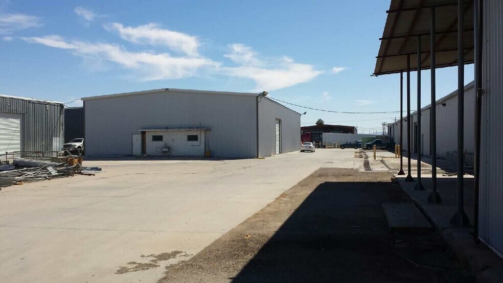120 E Ross Ave, El Centro, CA à vendre - Photo de l’immeuble – Image 2 sur 10