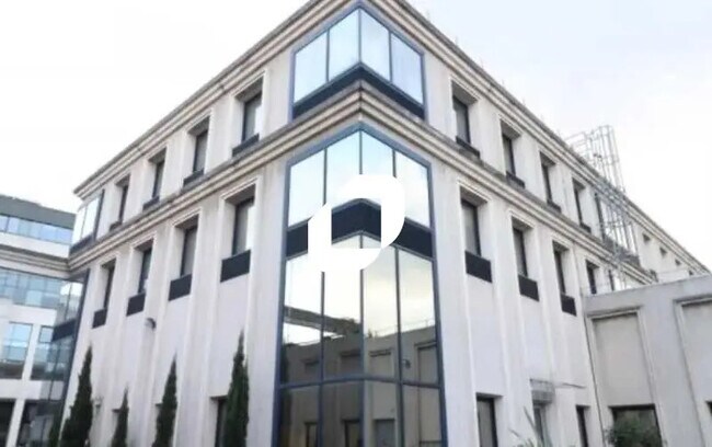 Plus de détails pour Bureau à louer