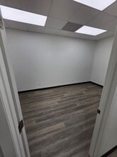 14605 49th St N, Clearwater, FL à louer Photo intérieure– Image 2 sur 5