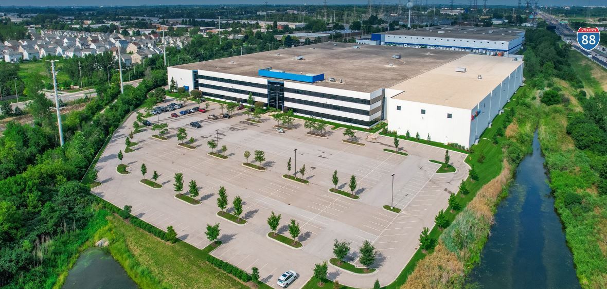 2727 W Diehl Rd, Naperville, IL à louer Photo de l’immeuble– Image 1 sur 3