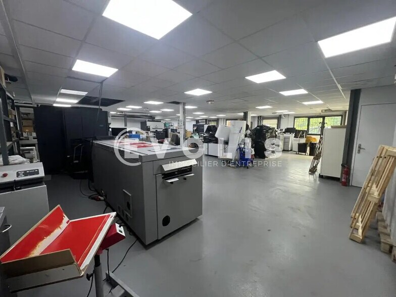 Local d’activités dans Neuilly-Plaisance à louer - Photo intérieure – Image 3 sur 9