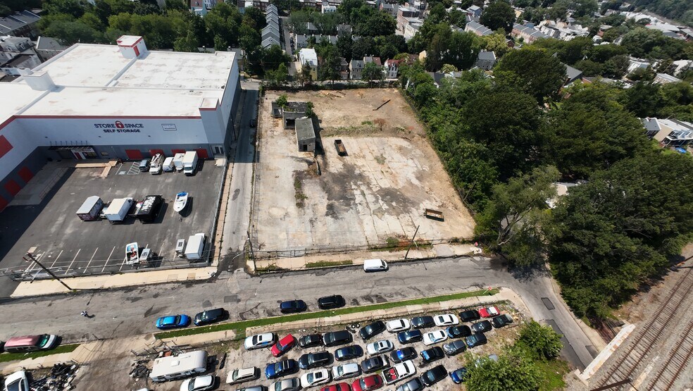355 E Price St, Philadelphia, PA à louer - Photo de l’immeuble – Image 2 sur 7
