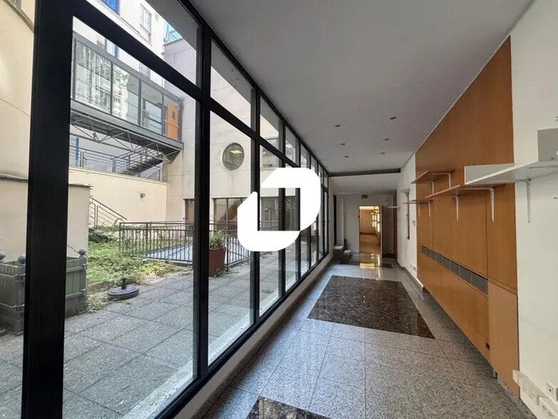 Bureau dans Paris à vendre - Photo de l’immeuble – Image 1 sur 16