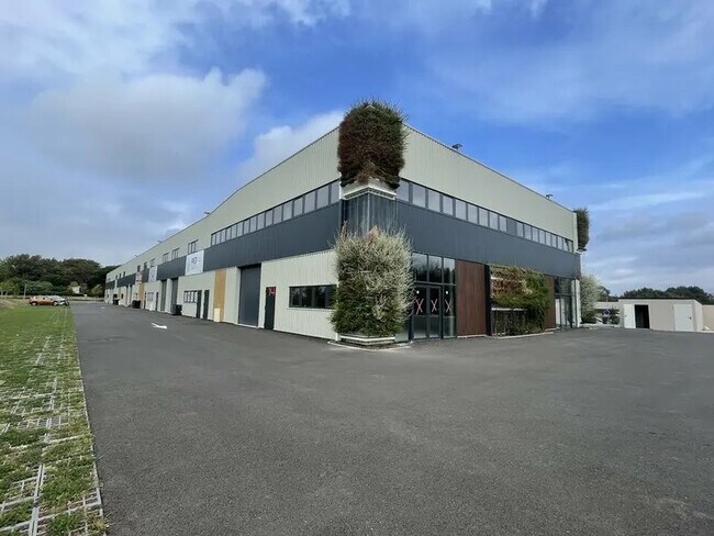 Plus de détails pour Industriel/Logistique à louer
