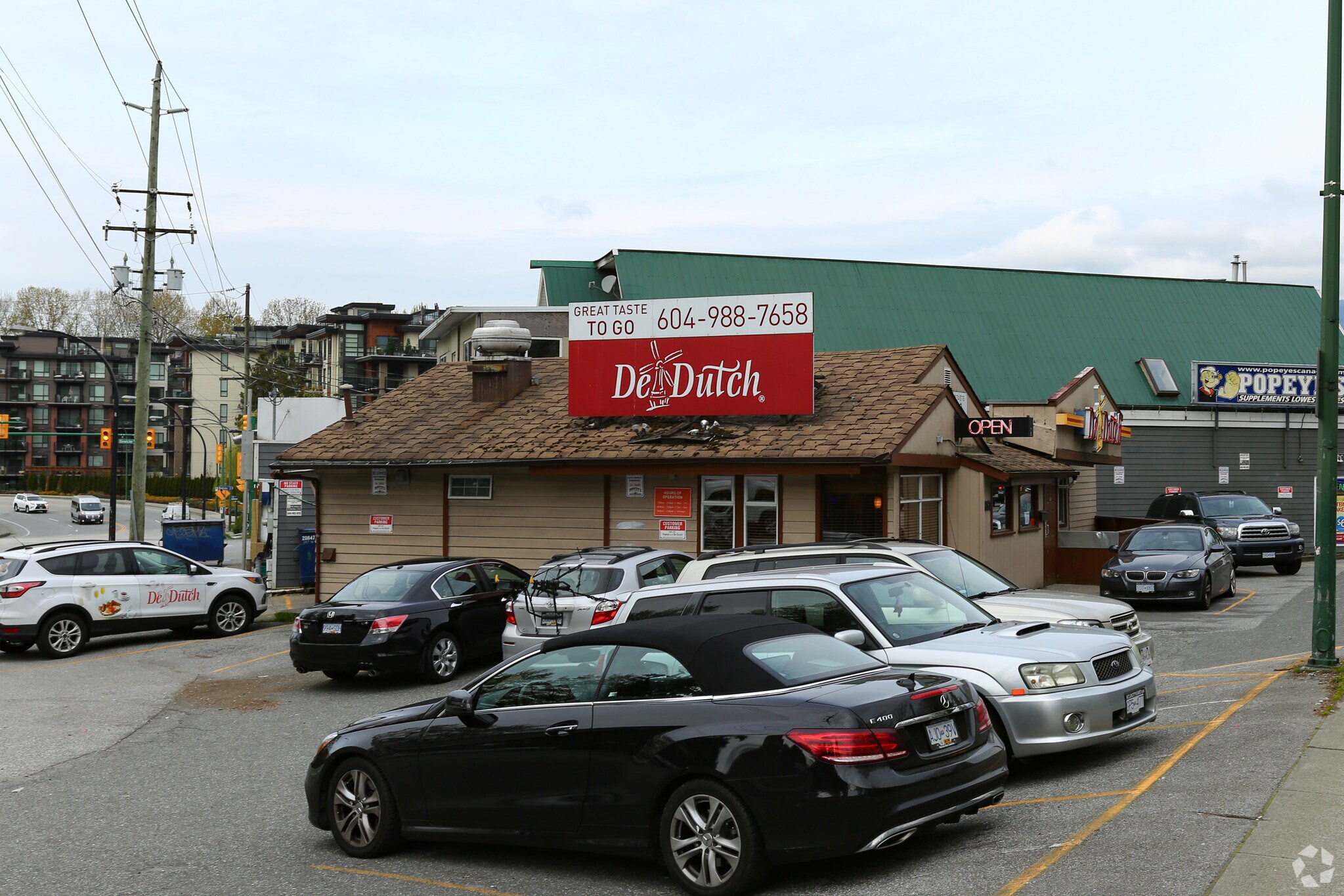 657 3rd St W, North Vancouver, BC à vendre Photo principale– Image 1 sur 7