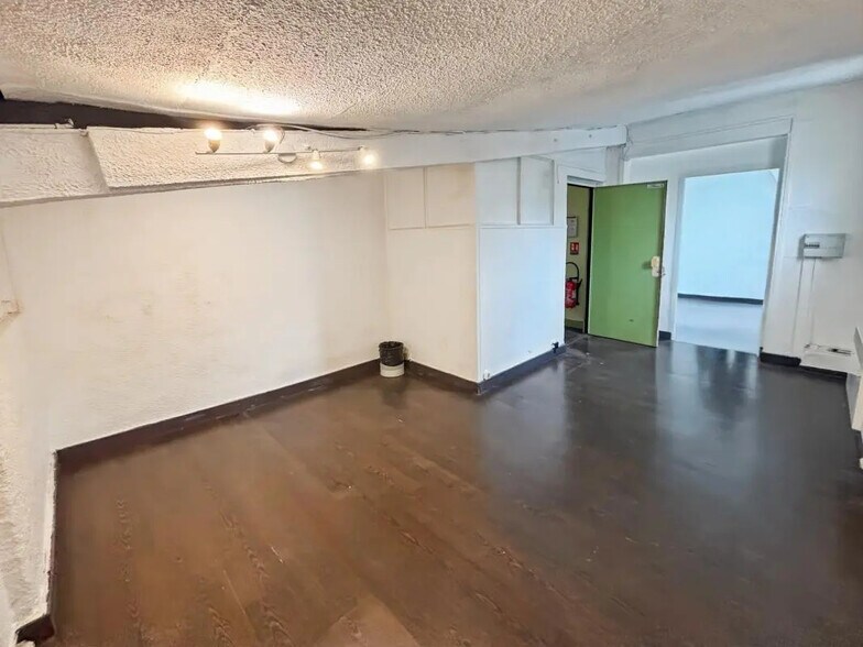 Bureau dans Paris à louer - Photo de l’immeuble – Image 1 sur 6