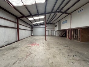 1213 W Avenue G, Temple, TX à louer Photo intérieure– Image 2 sur 2