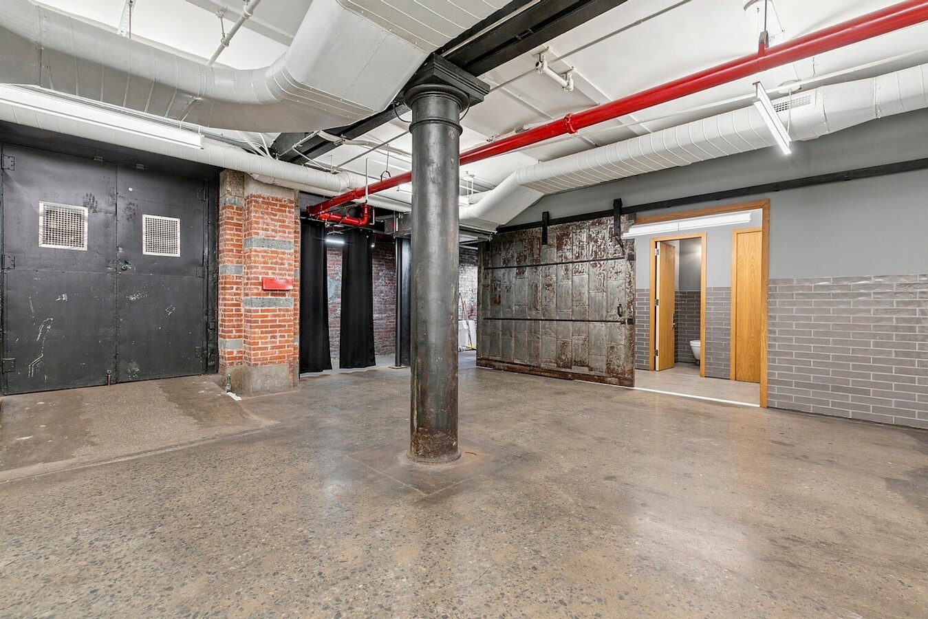 393 W Broadway, New York, NY 10012 - Lot 1 -  - Photo intérieure - Image 1 of 4