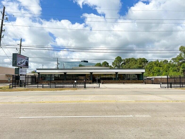 14037 Stuebner Airline Rd, Houston, TX à vendre - Photo de l’immeuble – Image 2 sur 10
