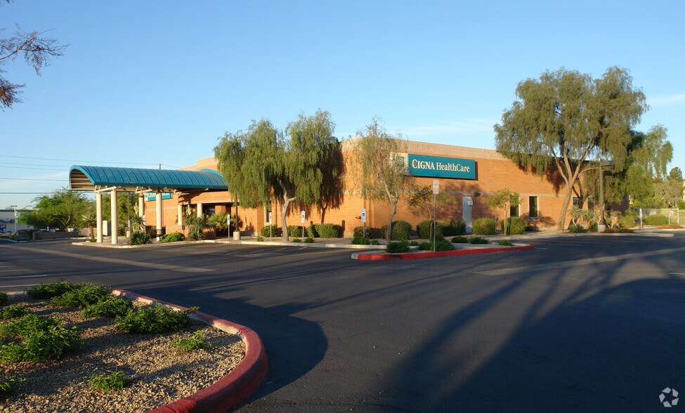 710 W Bell Rd, Phoenix, AZ à vendre - Photo de l’immeuble – Image 2 sur 4