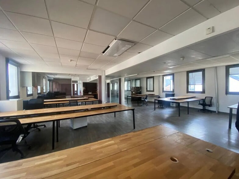 Bureau dans Malakoff à louer - Photo de l’immeuble – Image 2 sur 6