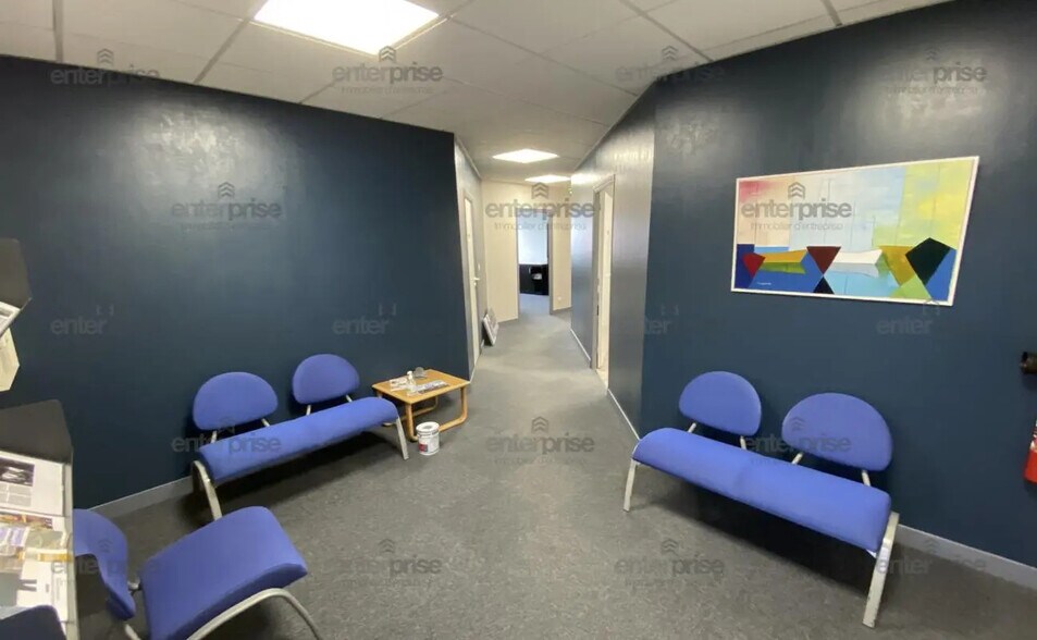 Bureau dans Jaux à louer - Photo intérieure – Image 2 sur 6