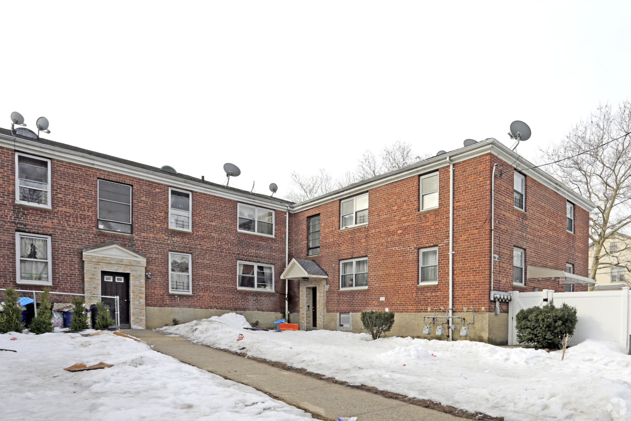 160-06 75th Rd, Flushing, NY à vendre Photo principale– Image 1 sur 6