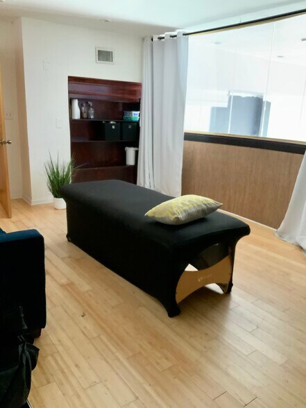 465 W 41st St, Miami Beach, FL à louer - Photo intérieure – Image 3 sur 6