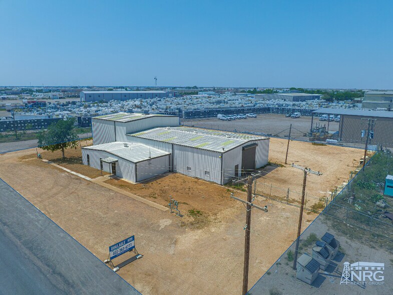 11008 West County Road 128, Odessa, TX à louer - Photo de l’immeuble – Image 3 sur 11