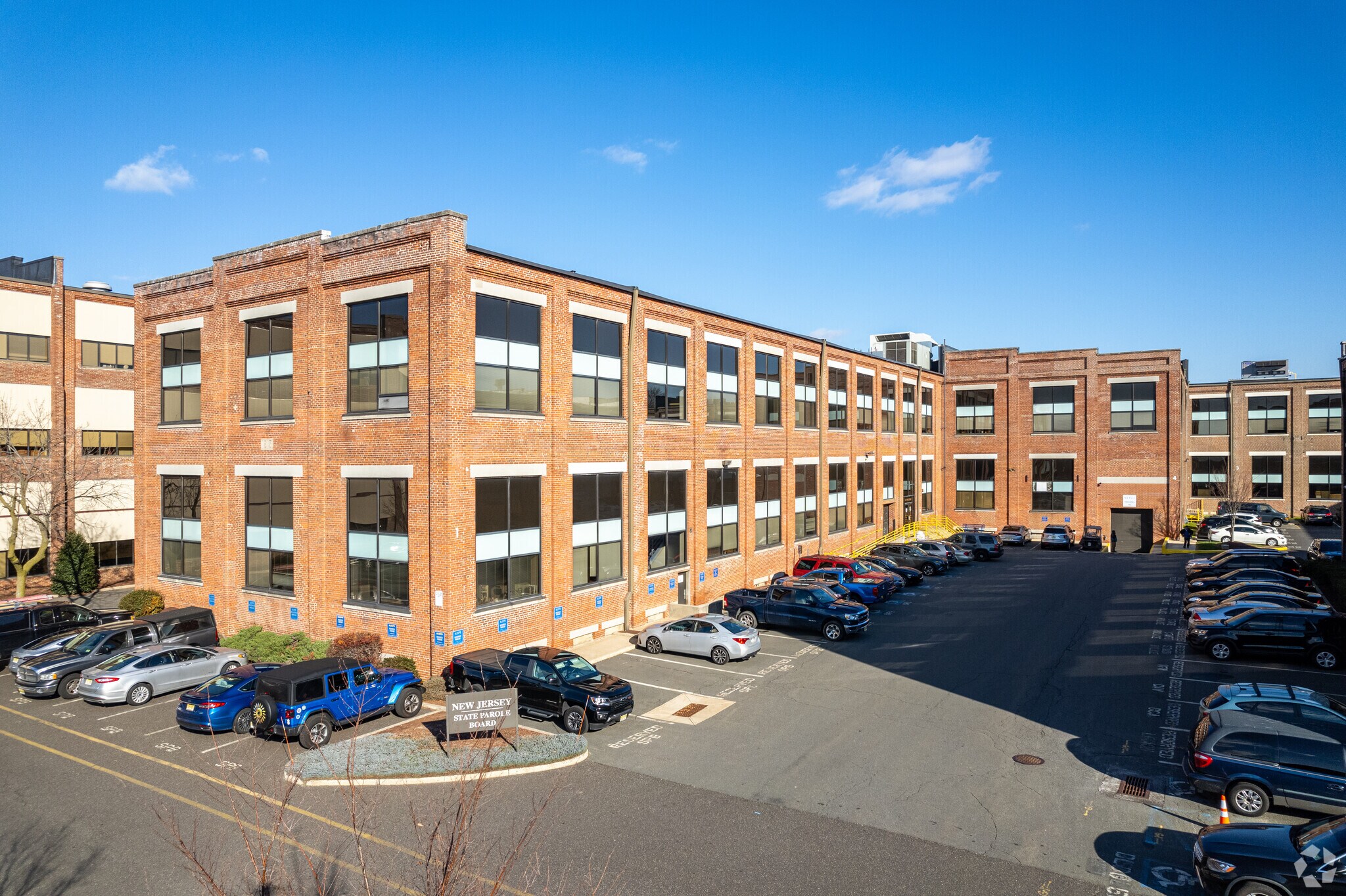 171 Jersey St, Trenton, NJ à louer Photo de l’immeuble– Image 1 sur 12