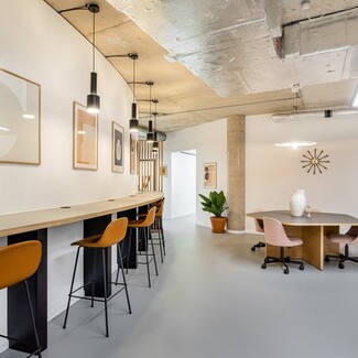 Plus de détails pour 925 N La Brea Ave, Los Angeles, CA - Coworking à louer