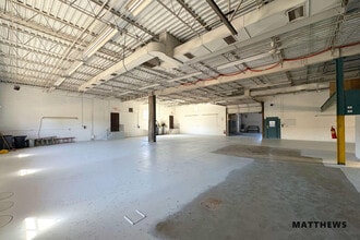 724 N Ardmore Ave, Villa Park, IL à louer Photo intérieure– Image 2 sur 4