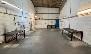 Weights Ln, Redditch à louer Photo intérieure– Image 2 sur 4