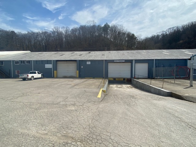 927 Barlow Dr, Charleston, WV à louer Photo de l’immeuble– Image 1 sur 6