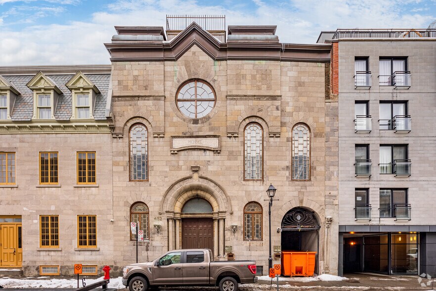 452-452A Rue Notre-Dame E, Montréal, QC à vendre - Photo de l’immeuble – Image 3 sur 7