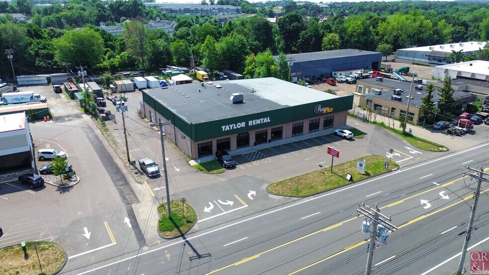 304 Boston Post Rd, Orange, CT à vendre - Photo de l’immeuble – Image 2 sur 23