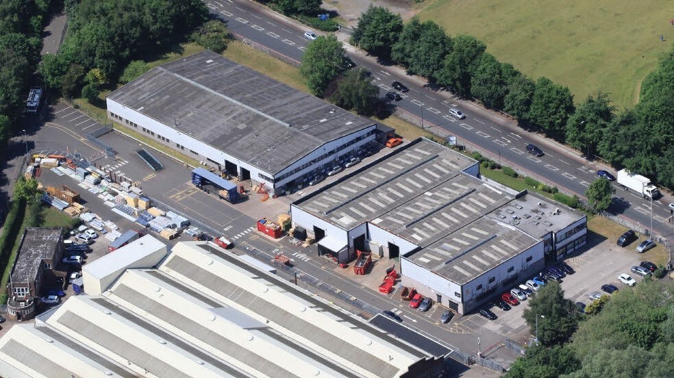 Bescot Cres, Walsall à louer - Photo de l’immeuble – Image 2 sur 3