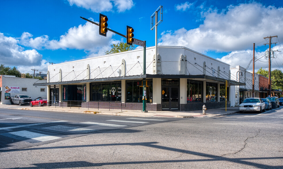 1941-1947 N New Braunfels Ave, San Antonio, TX à louer - Photo de l’immeuble – Image 1 sur 12