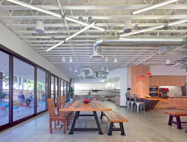 1655 26th St, Santa Monica, CA à louer - Photo intérieure – Image 2 sur 12