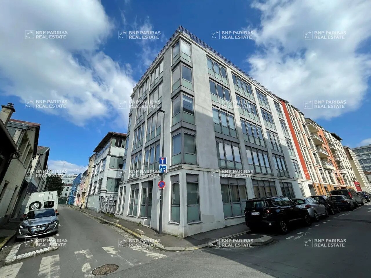Bureau dans Montreuil à louer Photo de l’immeuble– Image 1 sur 11