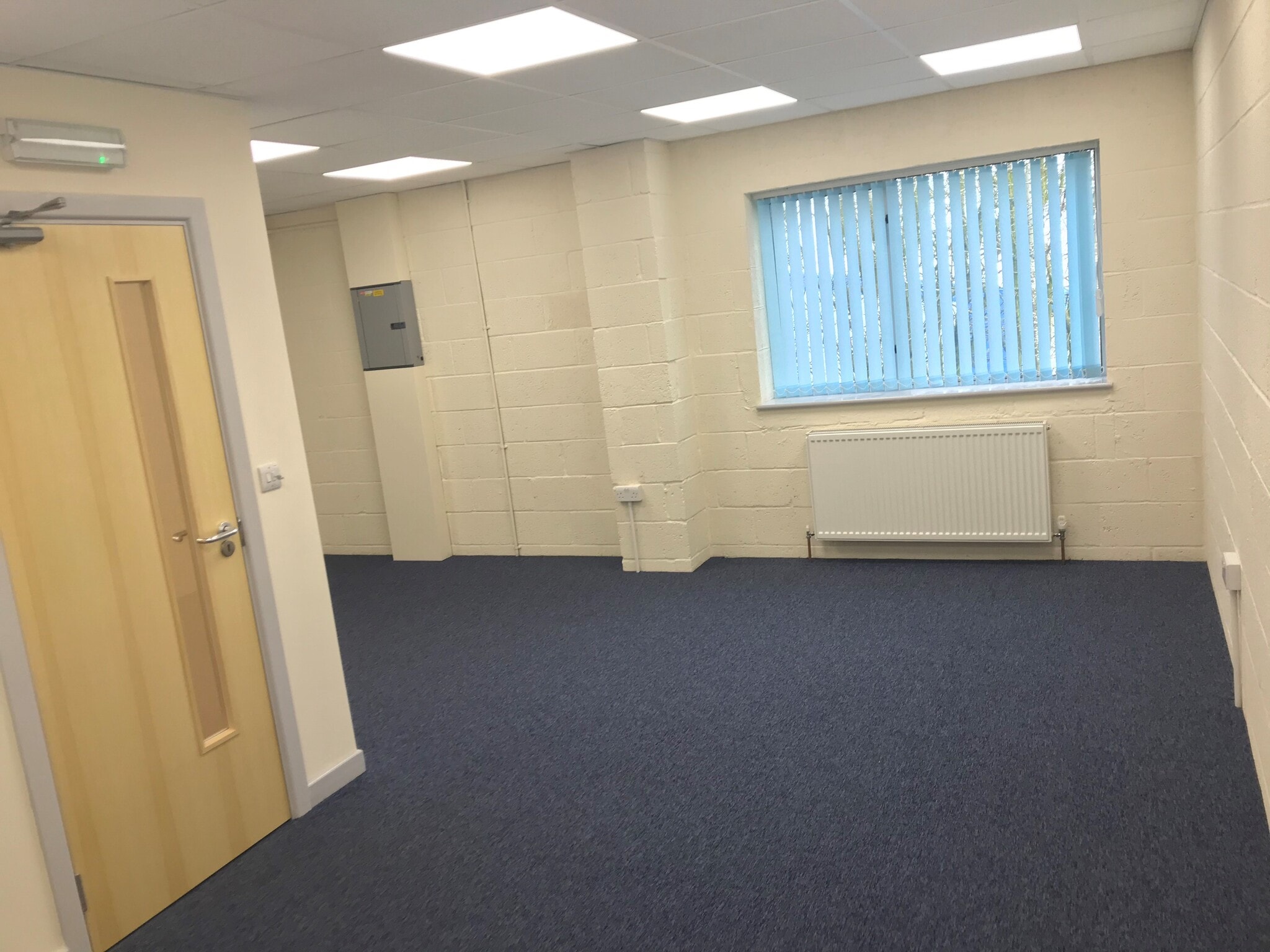 10-16 Little Balmer, Buckingham à louer Photo intérieure– Image 1 sur 2