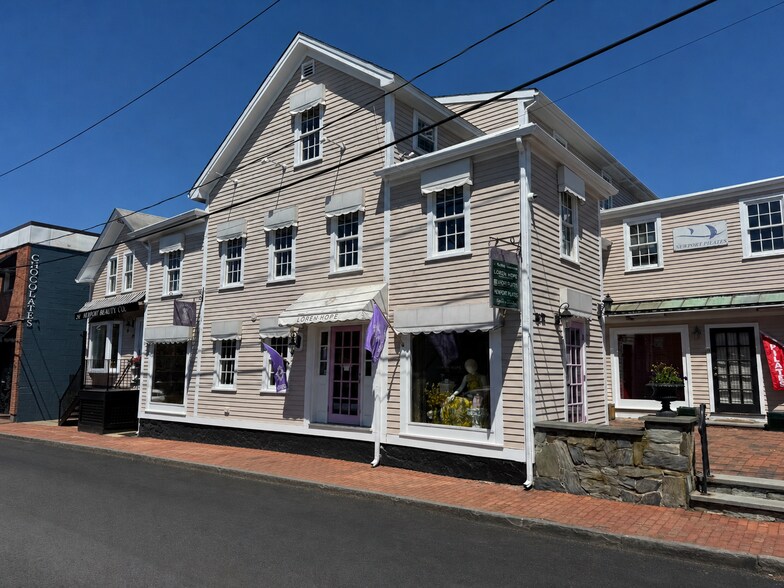 84-94 William St, Newport, RI à louer - Photo de l’immeuble – Image 2 sur 20