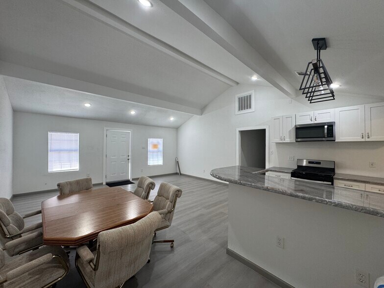 2924 Byley Blvd, Orange, TX à louer - Photo de l’immeuble – Image 2 sur 31