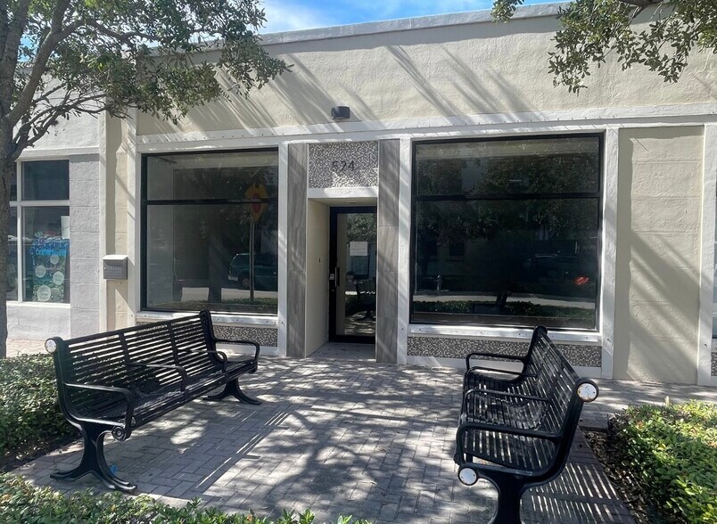 524-528 24th St, West Palm Beach, FL à louer - Photo de l’immeuble – Image 1 sur 4