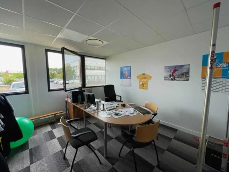 Bureau dans Rezé à louer - Photo de l’immeuble – Image 3 sur 5