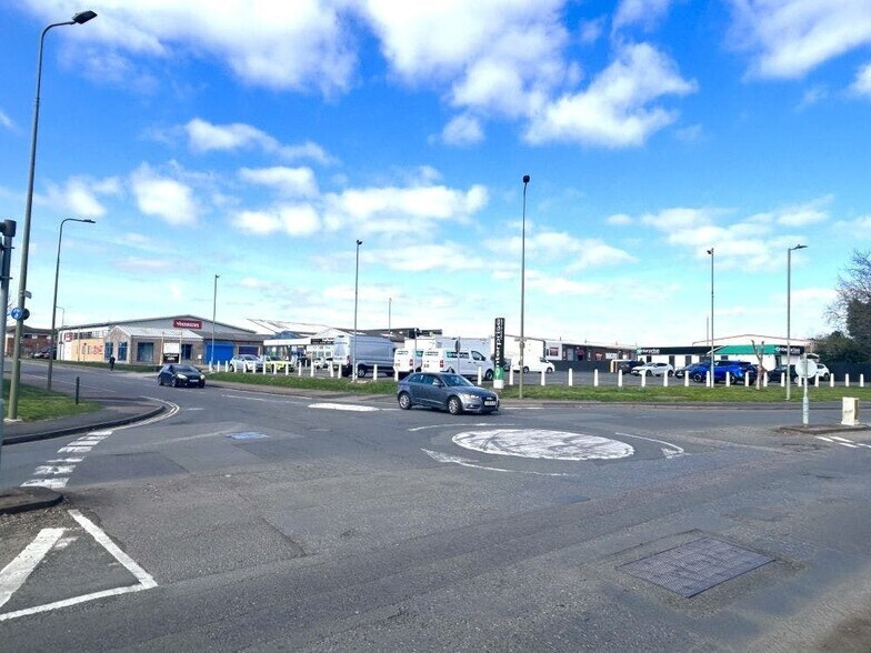 Churchill Rd, Bicester à louer - Photo de l’immeuble – Image 3 sur 12