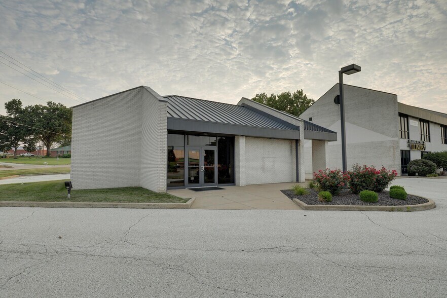 101 N 36th St, Quincy, IL à louer - Photo de l’immeuble – Image 2 sur 34