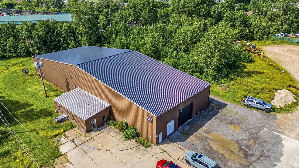 1005 - 1051 Delaware Avenue portefeuille de 2 biens à vendre sur LoopNet.fr - Photo de l’immeuble – Image 3 sur 6