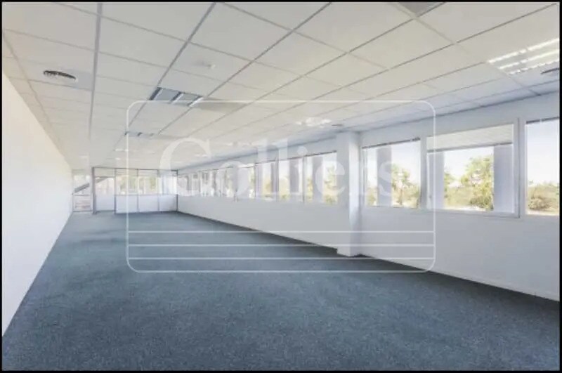 5 Avenue Jacqueline Auriol, Marignane à louer - Photo intérieure – Image 3 sur 7