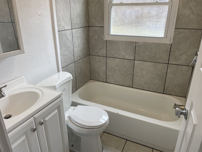 15 W Maplewood Ave, Dayton, OH à vendre - Photo de l’immeuble – Image 2 sur 16