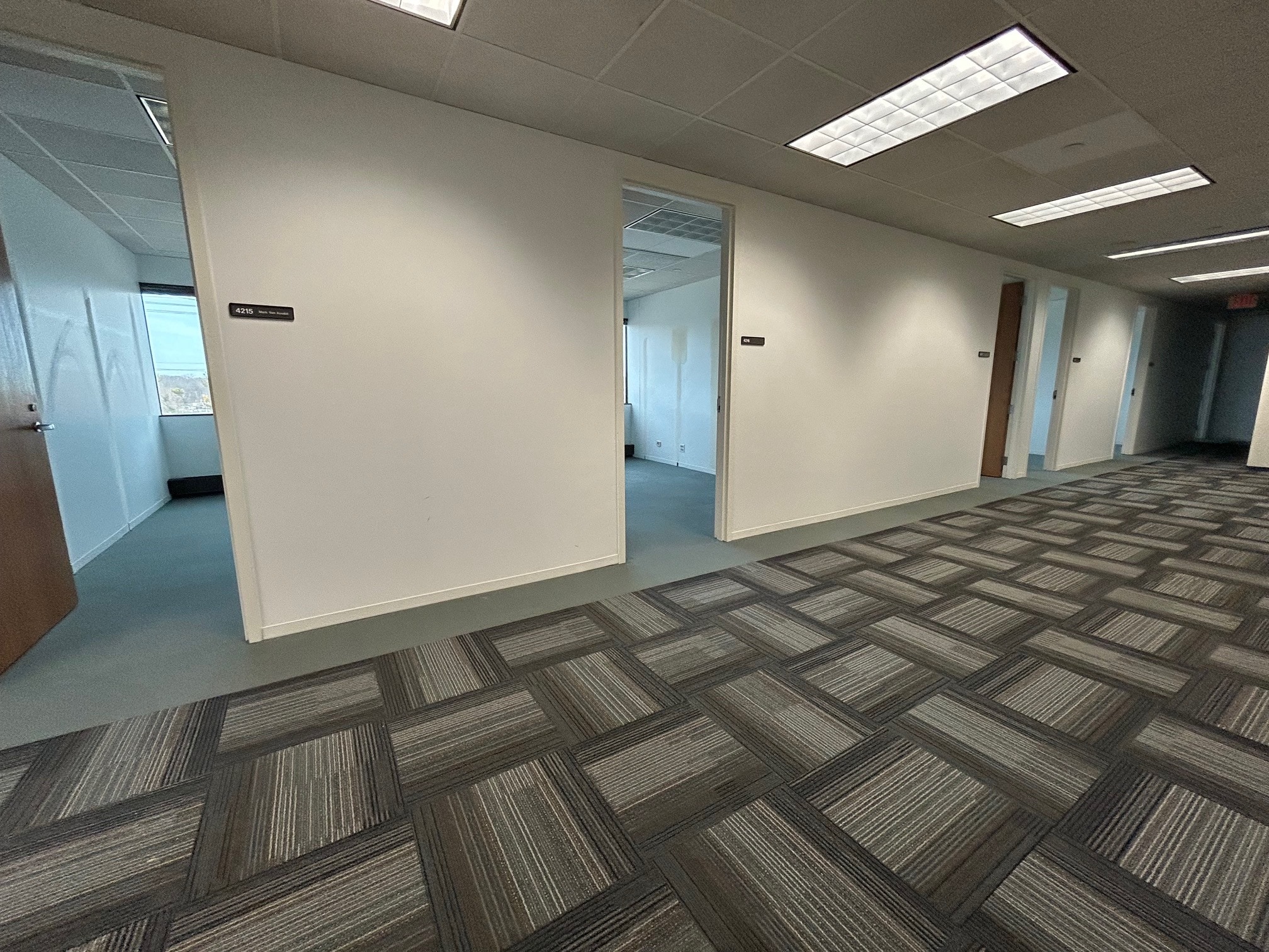 5202 Old Orchard Rd, Skokie, IL à louer Photo intérieure– Image 1 sur 5